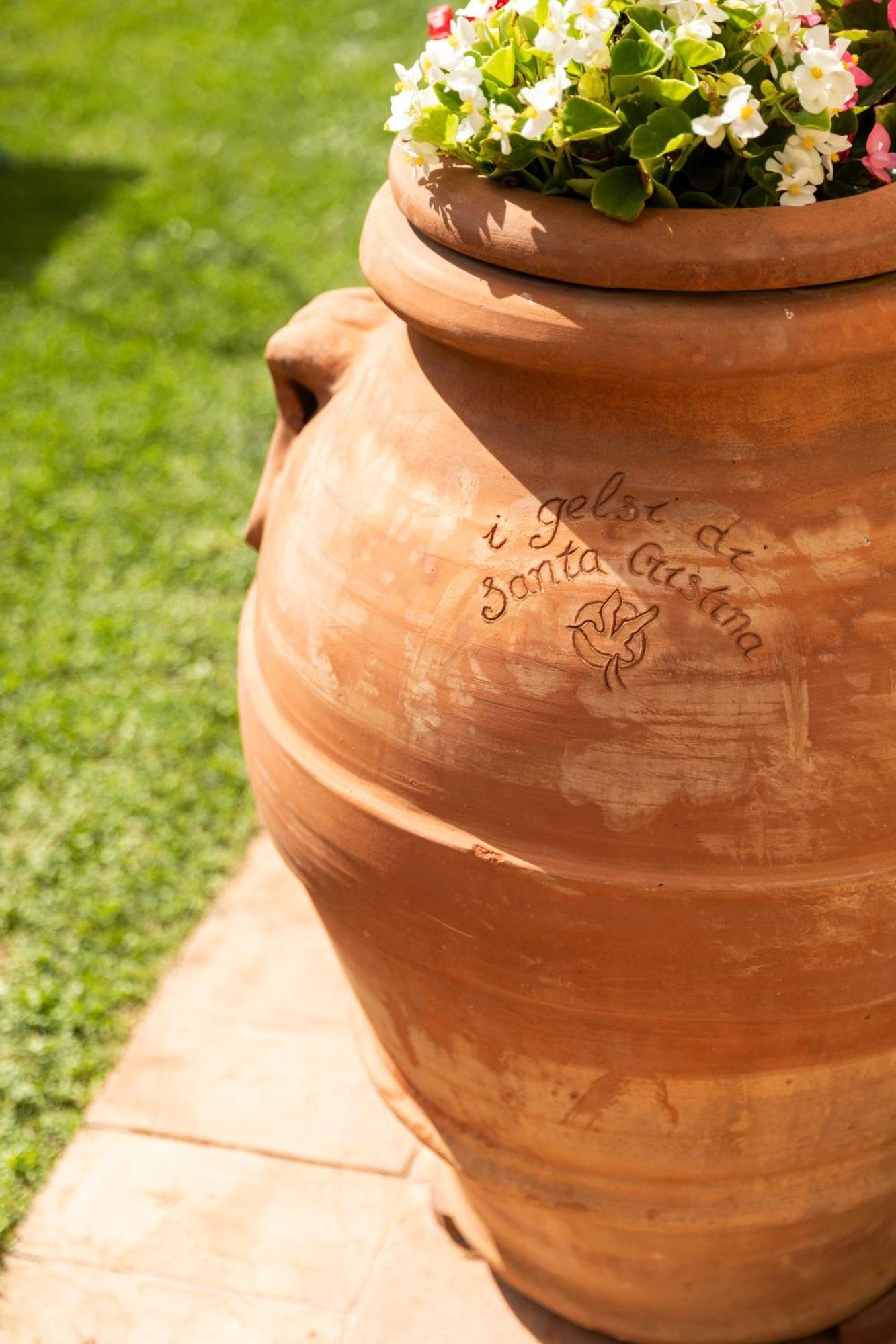 Agriturismo I Gelsi Di Santa Cristina กุบบีโอ ภายนอก รูปภาพ