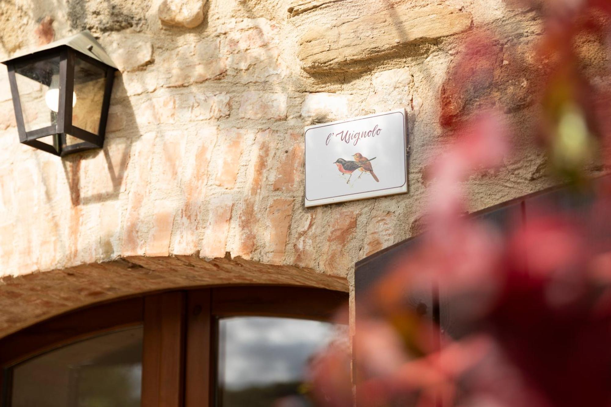Agriturismo I Gelsi Di Santa Cristina กุบบีโอ ภายนอก รูปภาพ