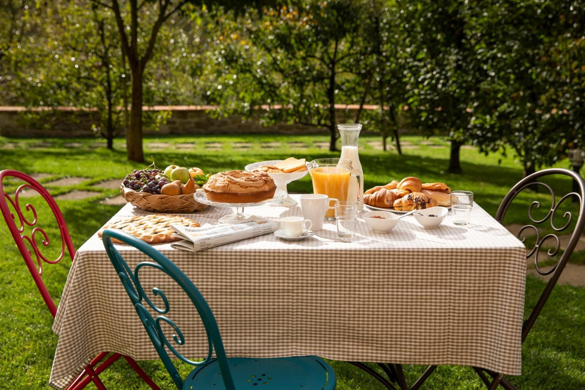 Agriturismo I Gelsi Di Santa Cristina กุบบีโอ ภายนอก รูปภาพ