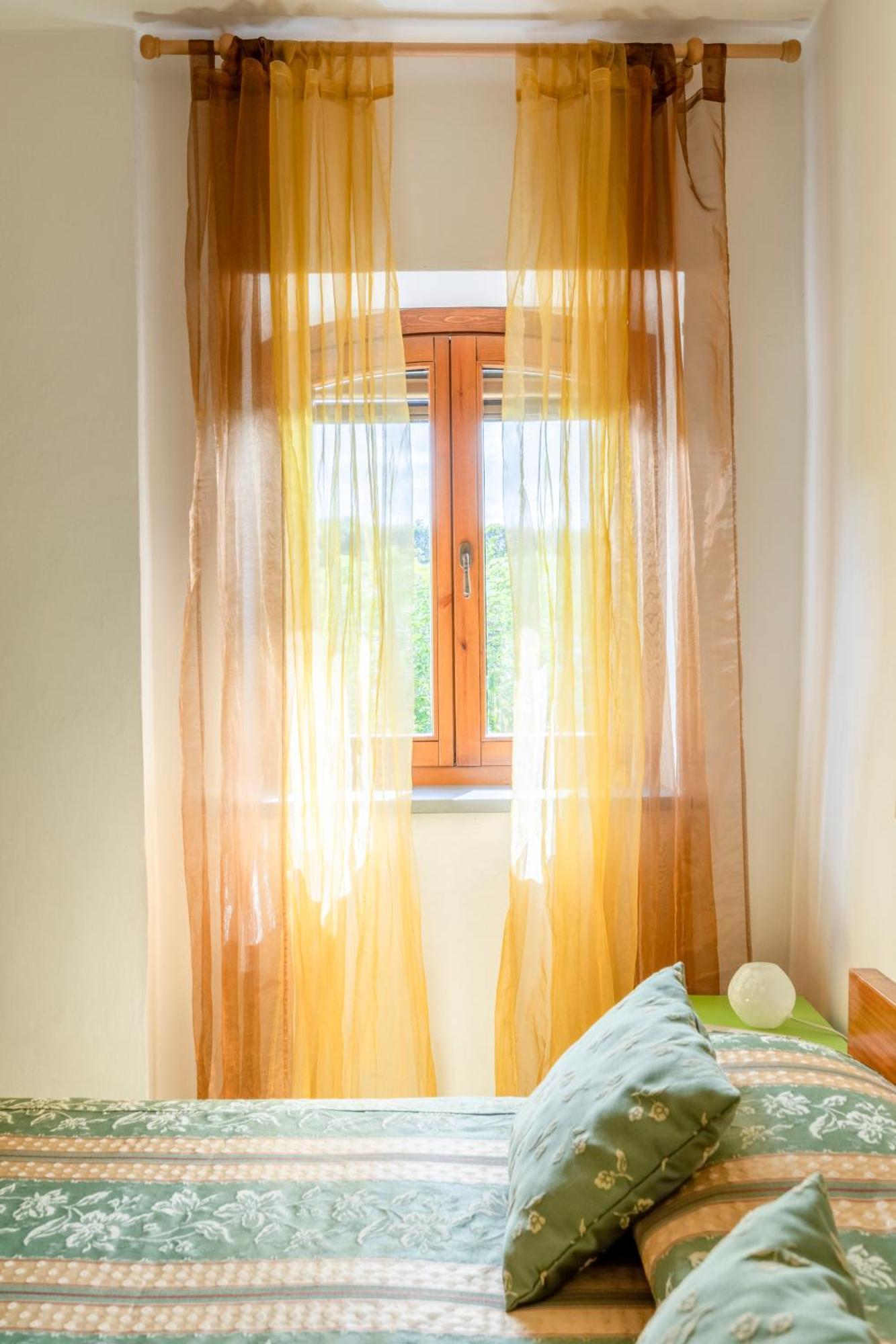 Agriturismo I Gelsi Di Santa Cristina กุบบีโอ ภายนอก รูปภาพ